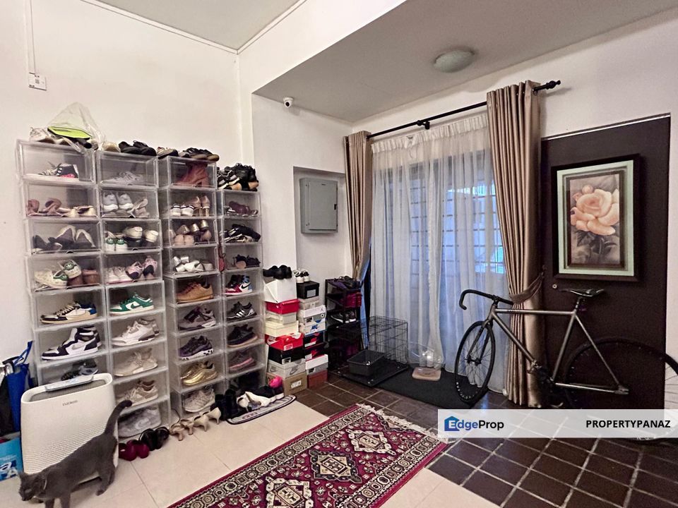 2.5 Storey Terrace House Seksyen 13 Laman Sanur Shah Alam, Selangor, Shah Alam