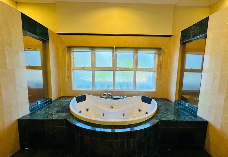 Avillion Admiral Cove