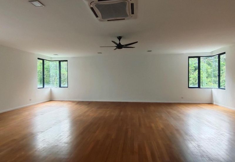 KGSAAS Golf Club, Seksyen 13