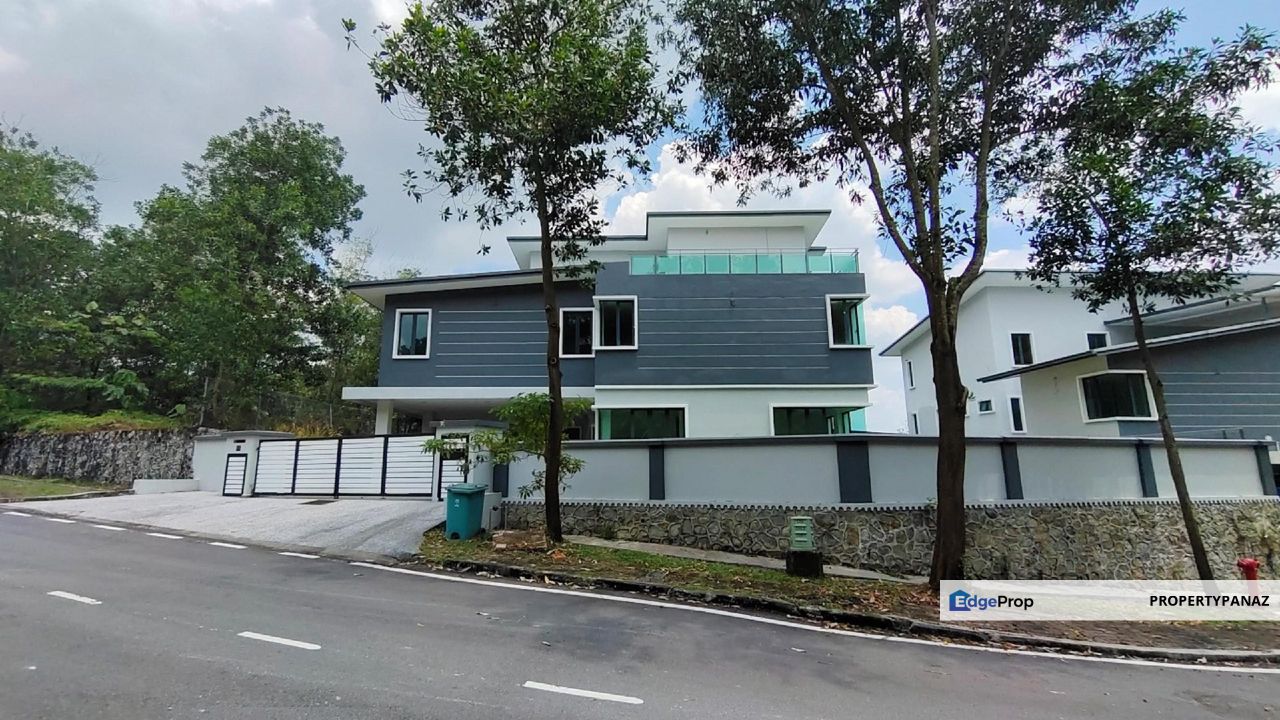 3 Storey Bungalow Golf Club Shah Alam, Selangor, Shah Alam