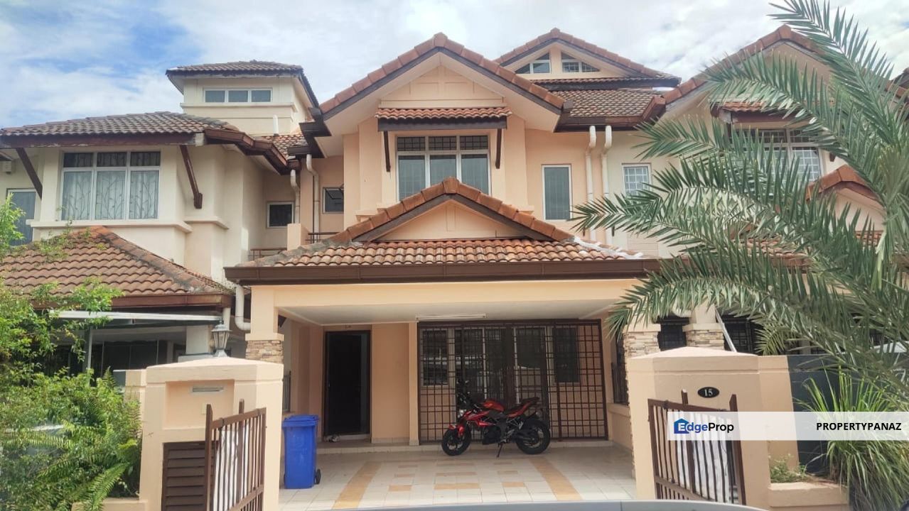 Double Storey Terrace House Bukit Subang Shah Alam , Selangor, Shah Alam