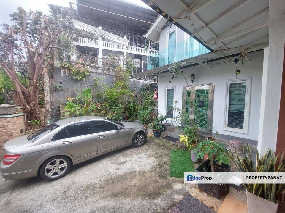 Double Storey Bungalow Taman Sri Ampang, Selangor, Ampang
