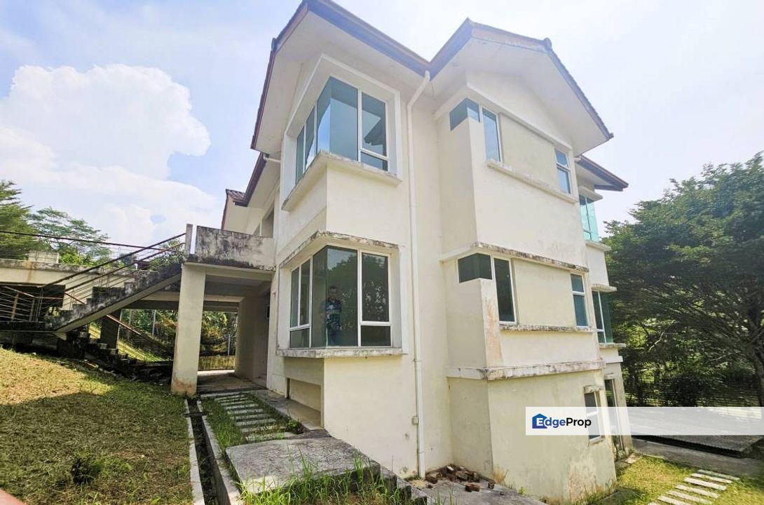 Bungalow 3 Storey Kayangan Heights Shah Alam, Selangor, Shah Alam