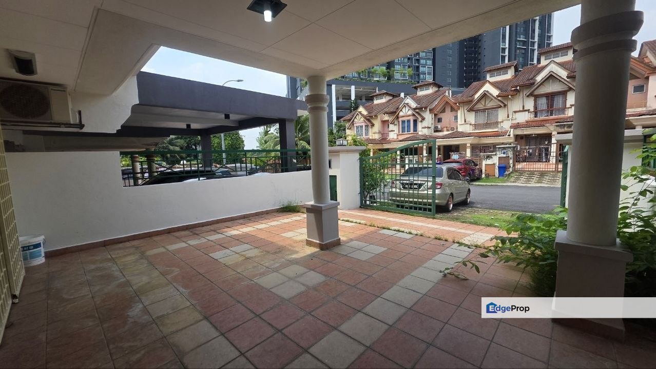 Double Storey Terrace Bukit Subang Elmina Shah Alam, Selangor, Shah Alam