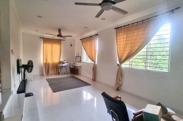 Seksyen 4, Shah Alam