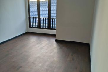 Hevea Elmina Gardens