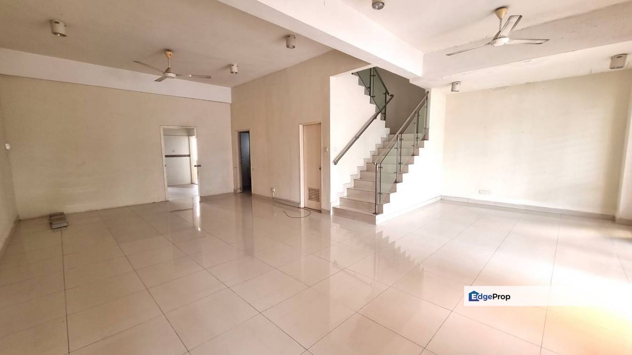 D'Kayangan Superlink 2 Storey Seksyen 13 Shah Alam, Selangor, Shah Alam