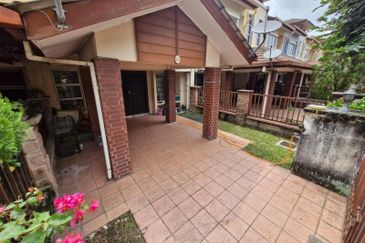   2 Storey Terrace Freehold For Sale @ Bukit Jelutong