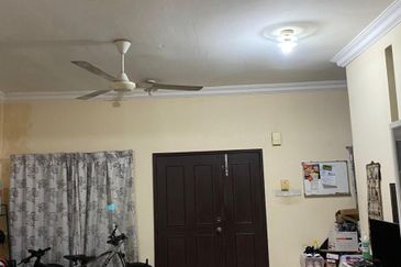   2 Storey Terrace Freehold For Sale @ Bukit Jelutong