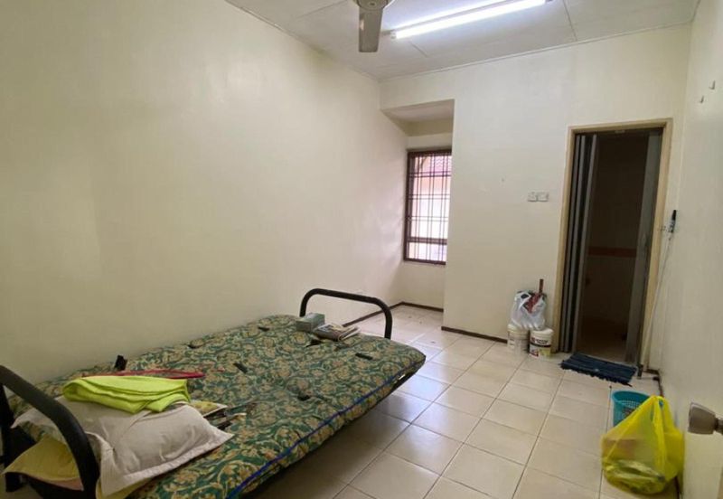   2 Storey Terrace Freehold For Sale @ Bukit Jelutong