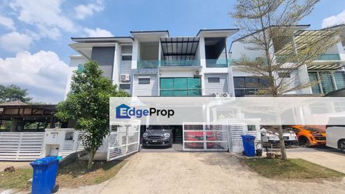 3 Storey Superlink Aster Grove Denai Alam Shah Alam., Selangor, Shah Alam