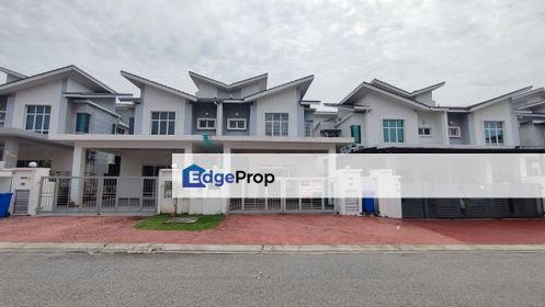 Partly Furnished 2 Sty Hyperlink Arabella D'Kayangan Seksyen 13 Shah Alam, Selangor, Shah Alam