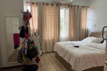 Double Storey Renovated Terrace Jalan Serambi U8 Bukit Jelutong Shah Alam  