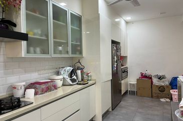 Double Storey Renovated Terrace Jalan Serambi U8 Bukit Jelutong Shah Alam  