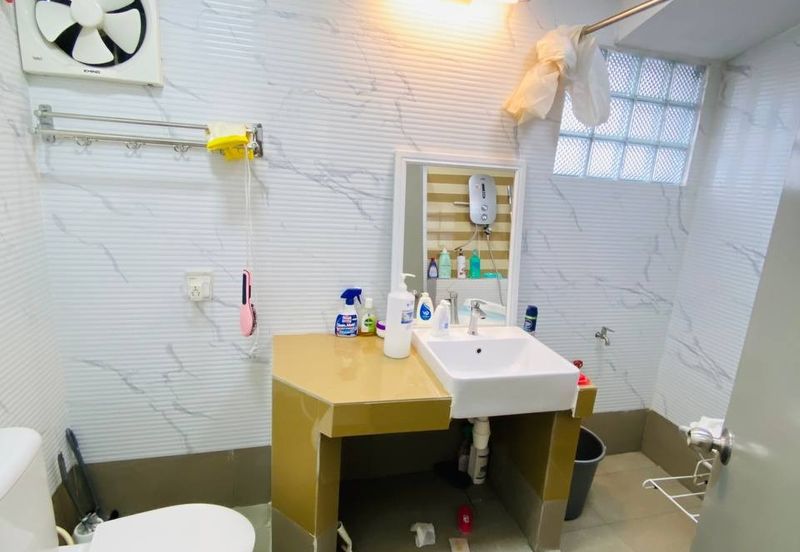 Double Storey Terrace Corner Lot Jalan Serambi Bukit Jelutong (Dual Frontage Unit)