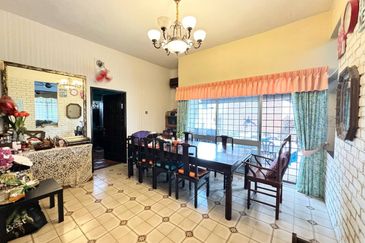 Double Storey Semi-D Taman Sri Ukay Ampang 