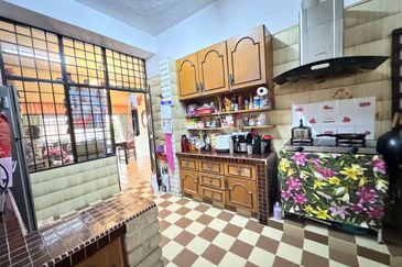 Double Storey Semi-D Taman Sri Ukay Ampang 