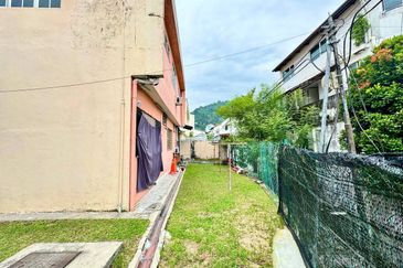 Double Storey Semi-D Taman Sri Ukay Ampang 