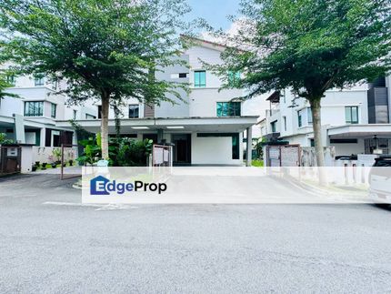 3 Storey Semi Detached Taman Tropika 2 Kajang, Selangor, Kajang