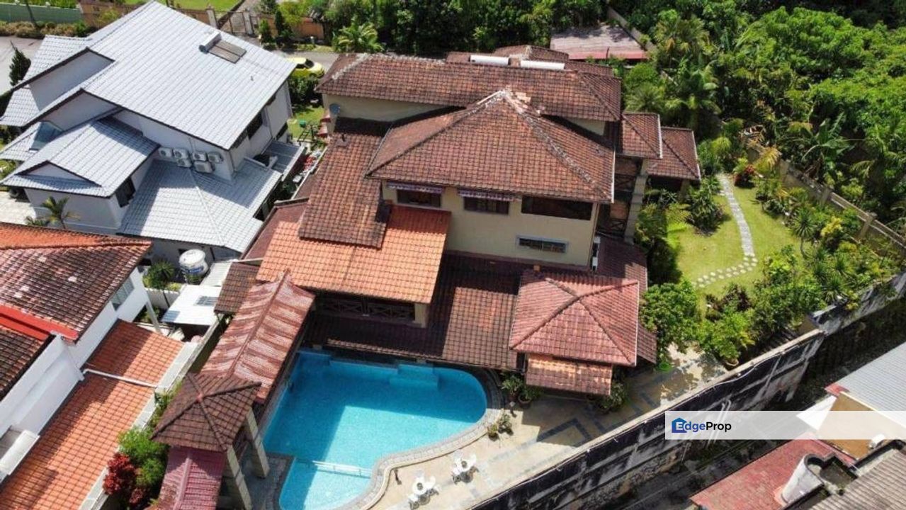 2.5 Storey Bungalow at Taman Hillview Ampang Kuala Lumpur, Selangor, Ampang