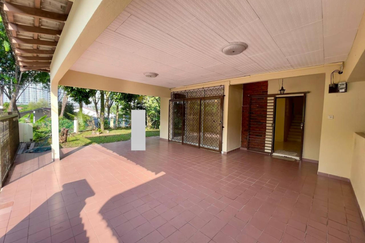 Seksyen 11, Shah Alam