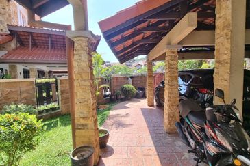 Corner 2 Sty Jalan Kubah Bukit Jelutong