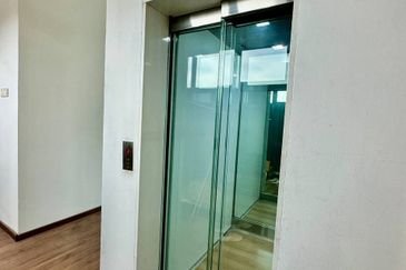 Kristal Court, Seksyen 7