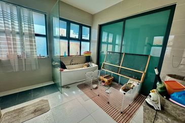 Kristal Court, Seksyen 7