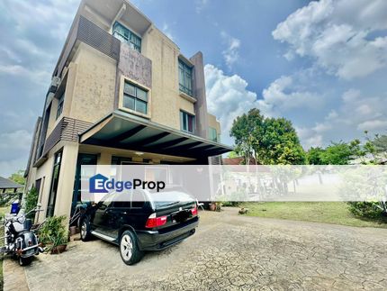 Bungalow 3 Storey Kristal Court Seksyen 7 Shah Alam, Selangor, Shah Alam