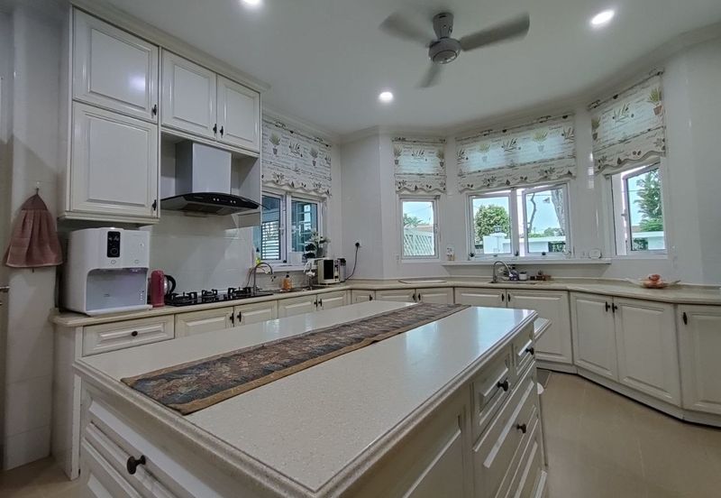 Seksyen 10, Shah Alam