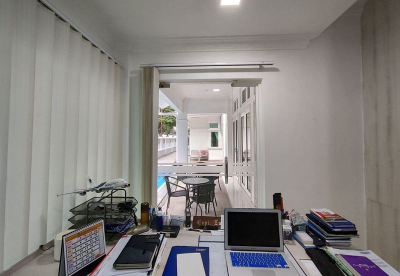 Seksyen 10, Shah Alam