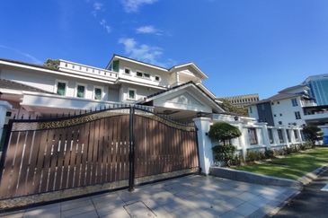 Seksyen 10, Shah Alam