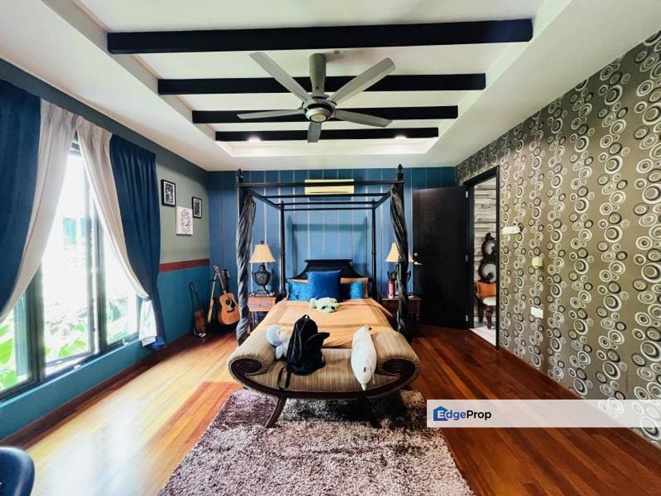 Bungalow with Private Pool Country Heights Kajang, Selangor, Country Heights