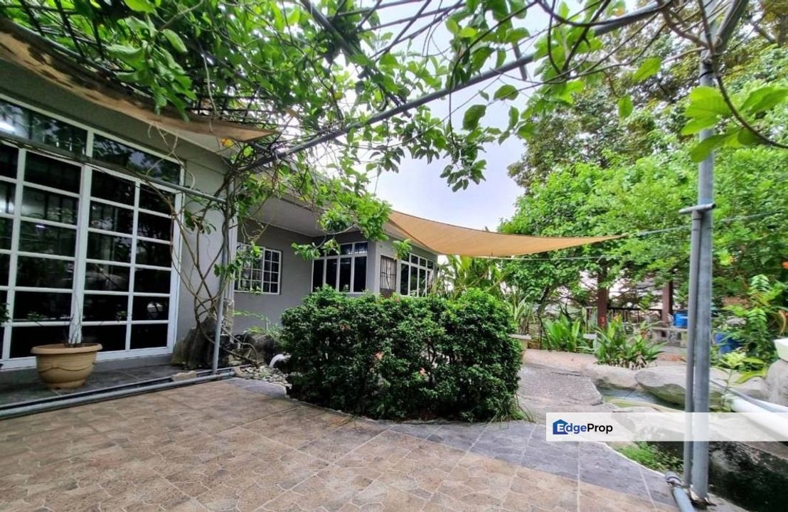 Bungalow 3.5 Sty Huge land Seksyen 9 Shah Alam, Selangor, Shah Alam