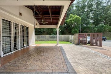 Corner 2 Sty Bukit Jelutong Shah Alam