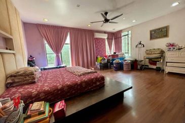 Corner 2 Sty Bukit Jelutong Shah Alam