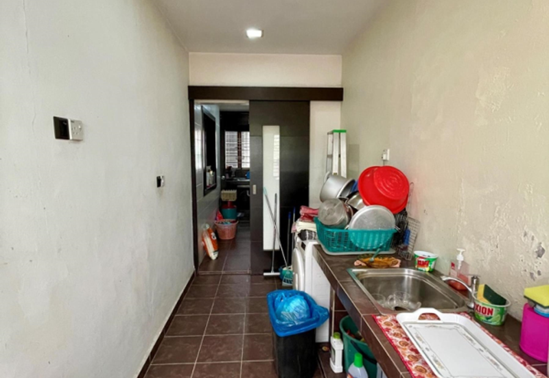 Corner 2 Sty Bukit Jelutong Shah Alam