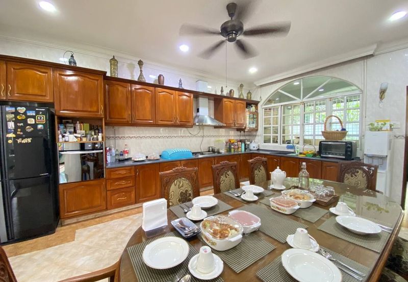 Seksyen 8, Kota Damansara