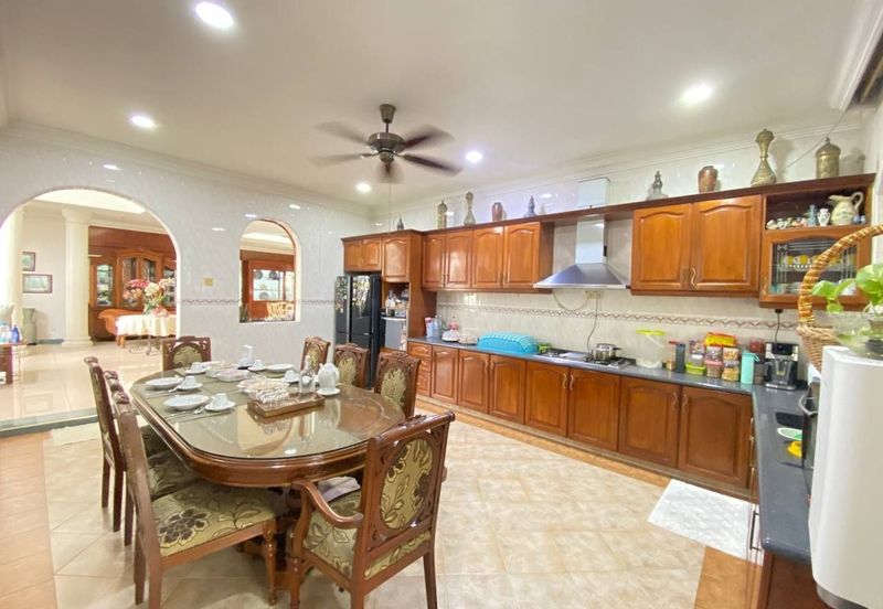 Seksyen 8, Kota Damansara