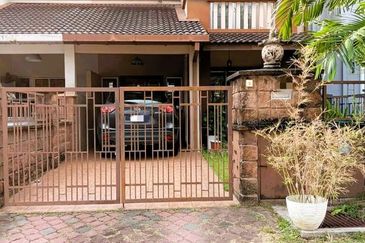 Double Storey U8 Bukit Jelutong Shah Alam