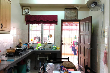 Double Storey U8 Bukit Jelutong Shah Alam