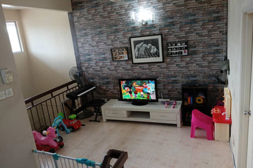 Double Storey U8 Bukit Jelutong Shah Alam
