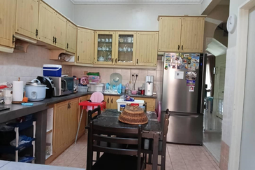 Double Storey U8 Bukit Jelutong Shah Alam