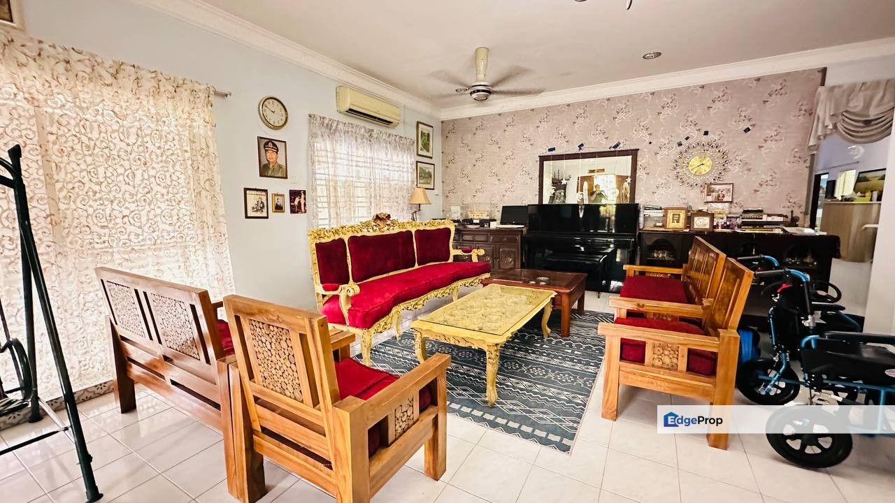 Bungalow Single Storey Kg Melayu Subang Shah Alam, Selangor, Subang