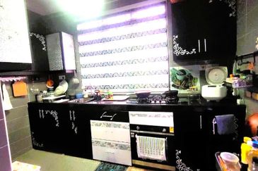 Cahaya SPK, Seksyen U9