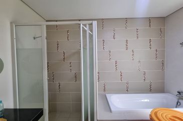 Seksyen 4, Shah Alam