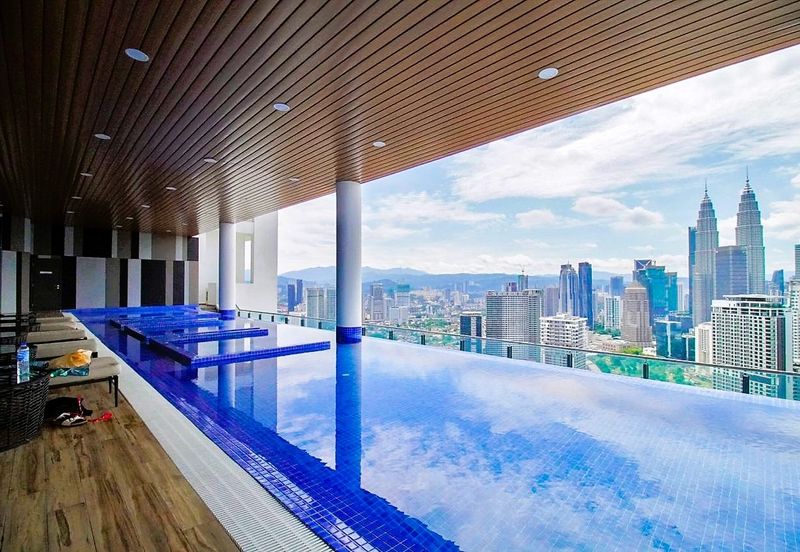 The Luxe by Infinitum