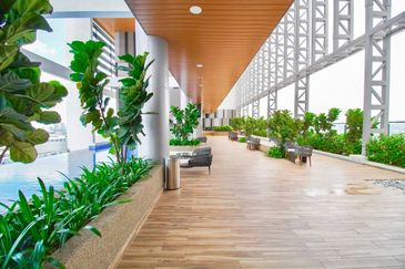 The Luxe by Infinitum