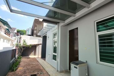 Bungalow 3 Storey USJ Height Subang Jaya