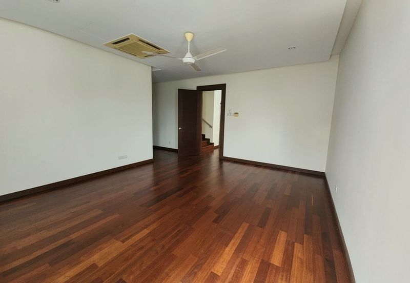 Bungalow 3 Storey USJ Height Subang Jaya